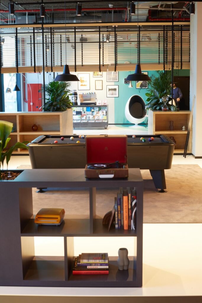 TheSocialHub_Barcelona_Detail_PlayArea_RecordPlayer.jpg