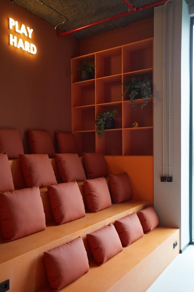 TheSocialHub_Barcelona_Details_BleachersSeats.jpg