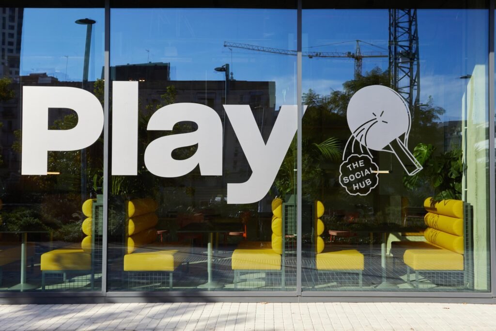 TheSocialHub_Barcelona_Details_PlaySticker.jpg