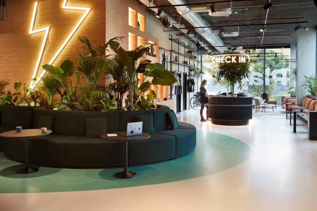 TheSocialHub_Barcelona_Lobby_2.jpg