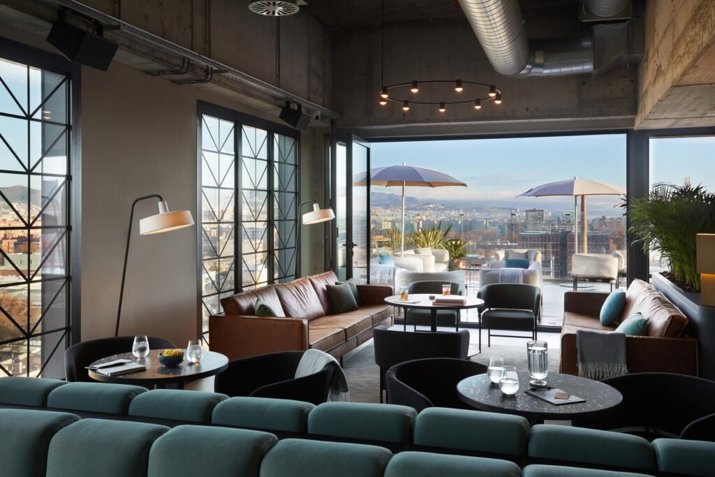 TheSocialHub_Barcelona_RooftopBar_Lounge_Day.jpg